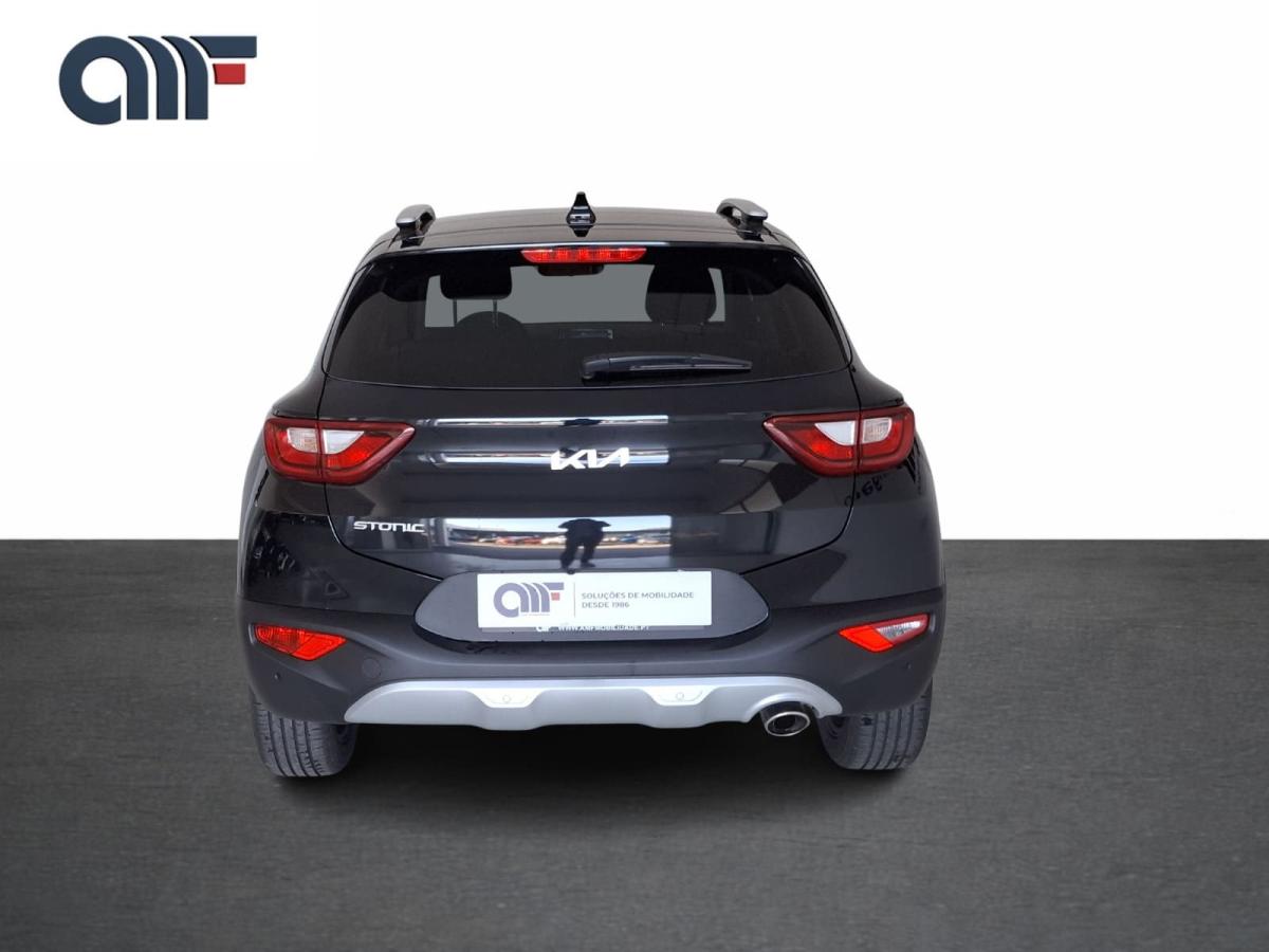 kia-stonic-2024-gasolina-998cc
