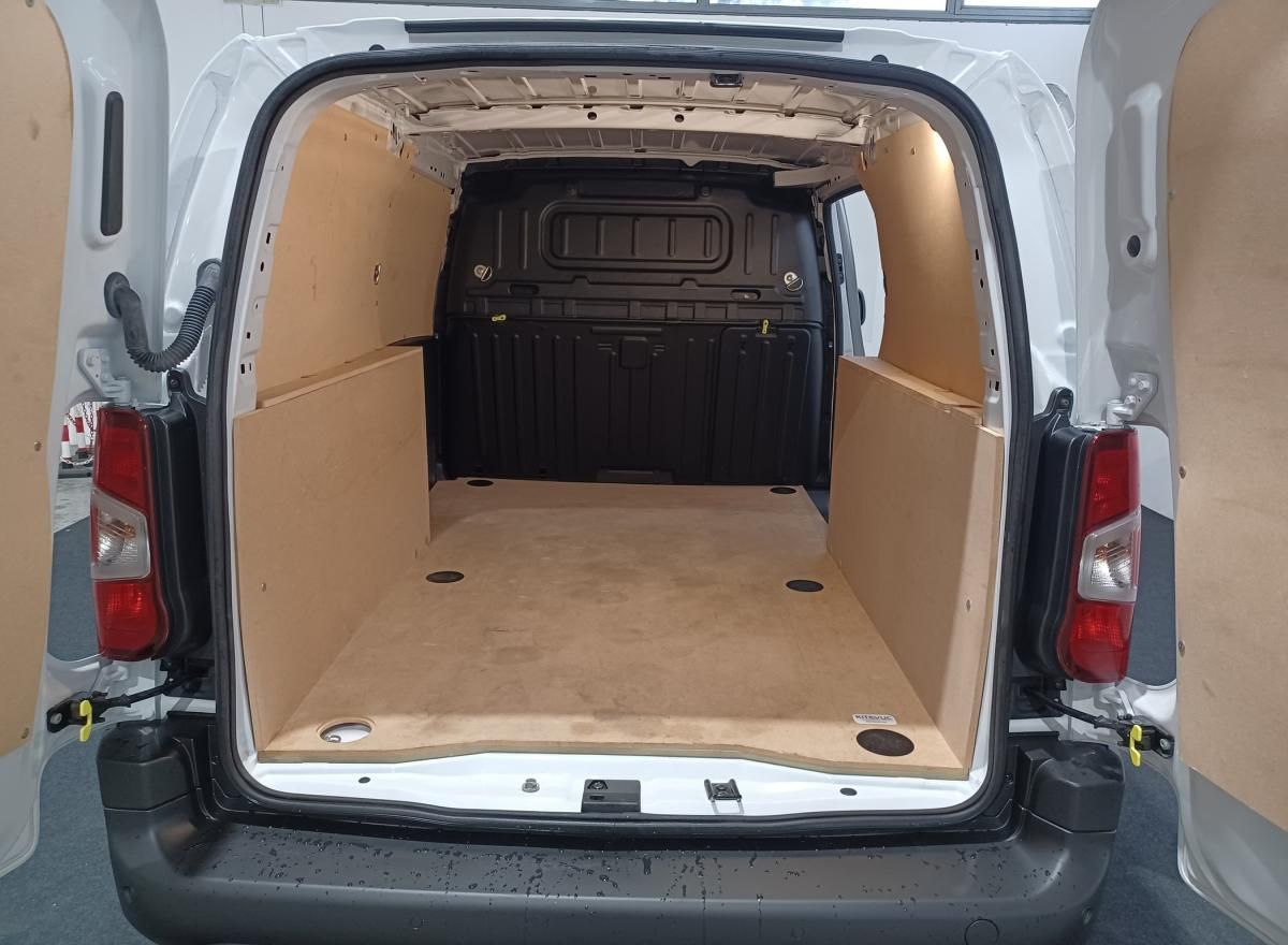 citroen-berlingo-2023-diesel-1499cc