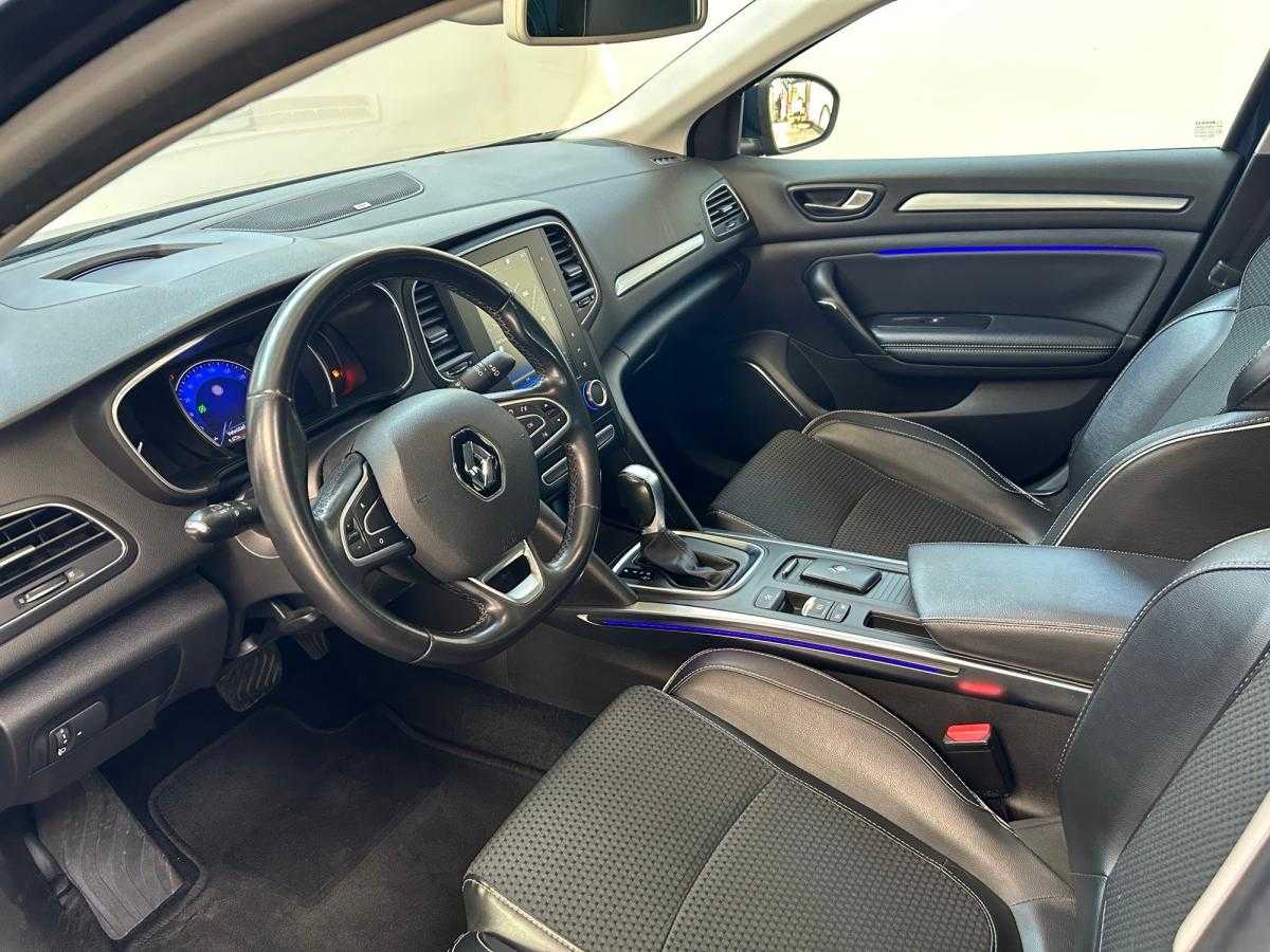 renault-megane-sport-tourer-2018-diesel-1461cc