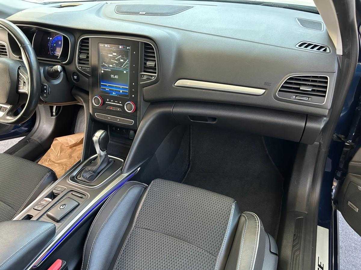 renault-megane-sport-tourer-2018-diesel-1461cc