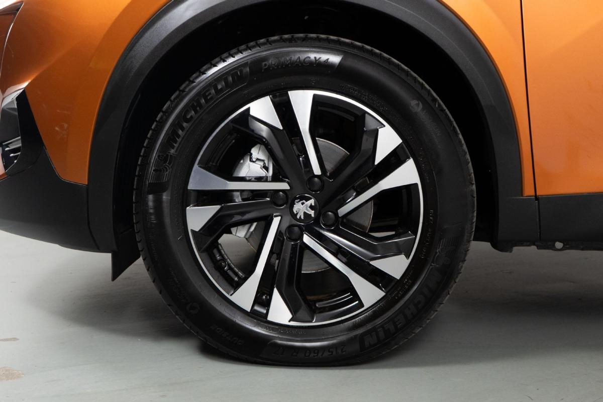 peugeot-2008-2021-gasolina-1199cc
