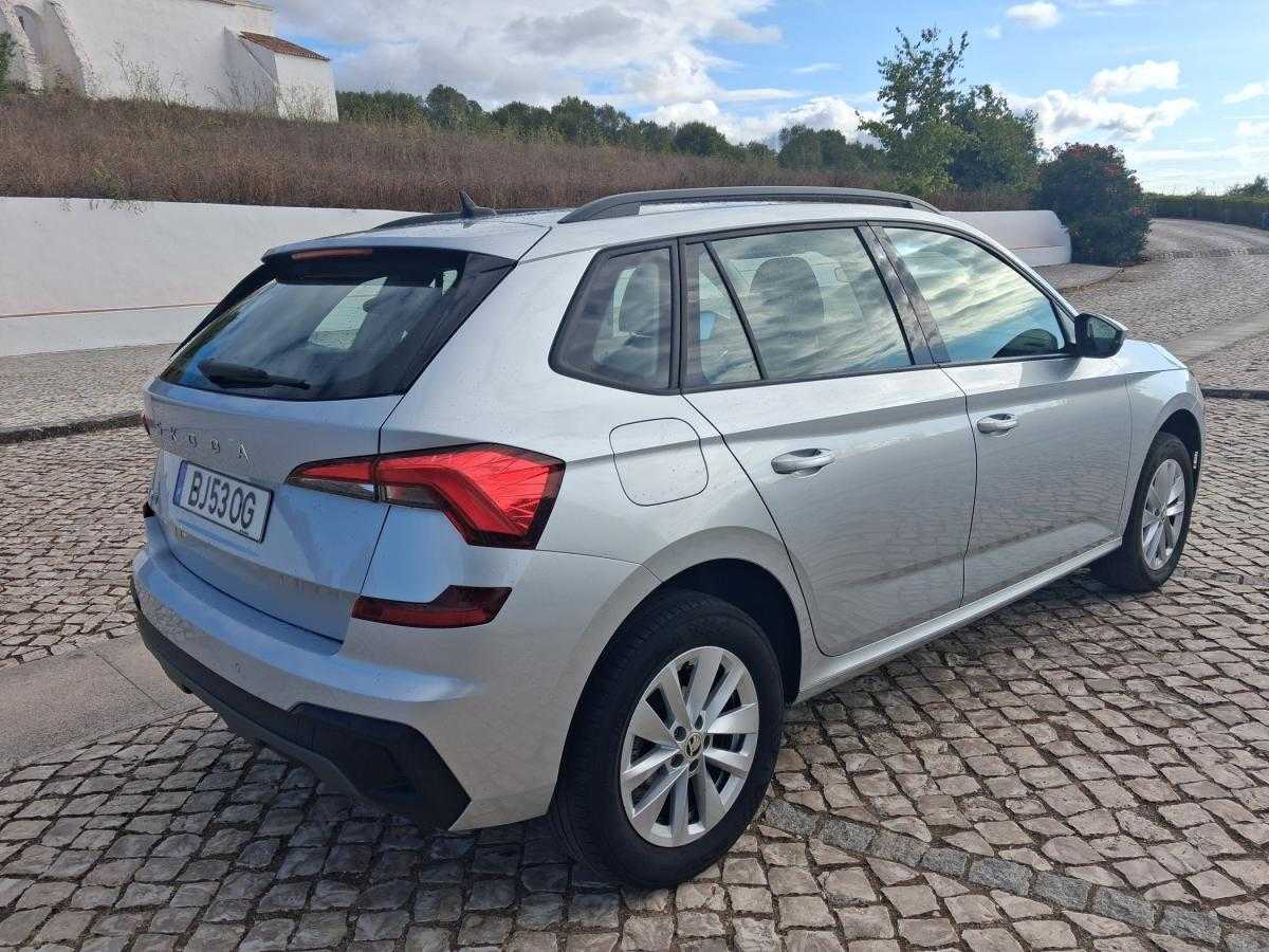 skoda-kamiq-2024-gasolina-999cc
