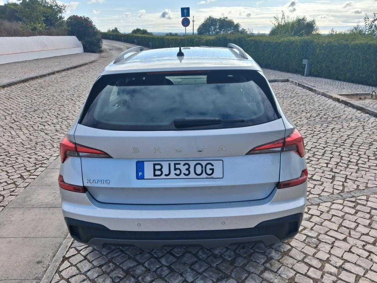 skoda-kamiq-2024-gasolina-999cc