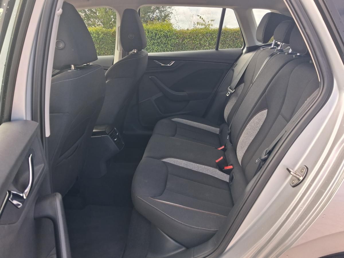 skoda-kamiq-2024-gasolina-999cc