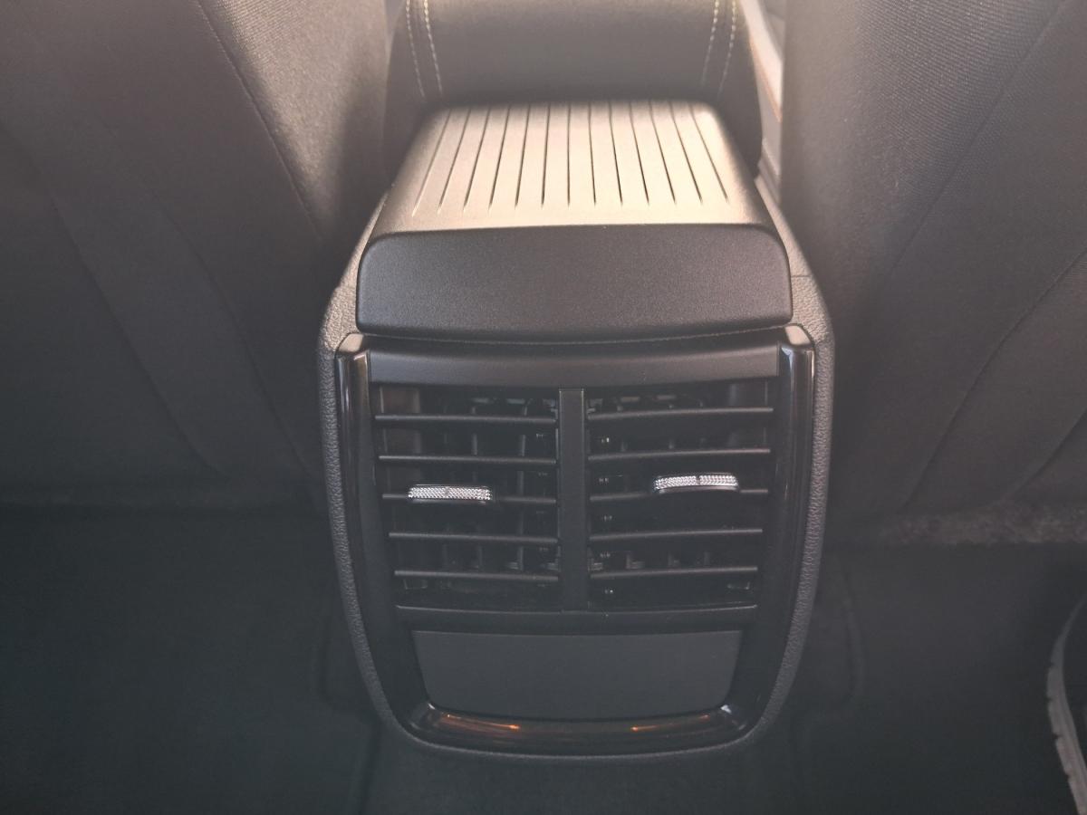 skoda-kamiq-2024-gasolina-999cc