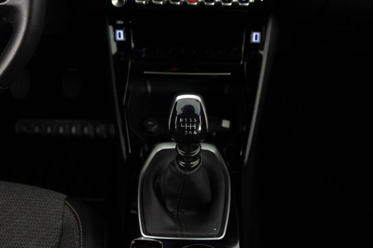 peugeot-2008-2025-gasolina-1199cc