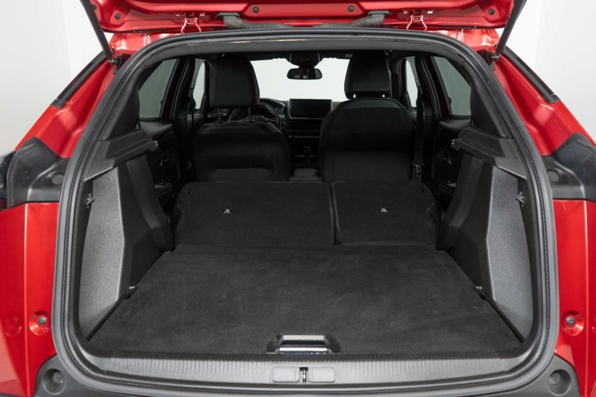 peugeot-2008-2024-gasolina-1199cc