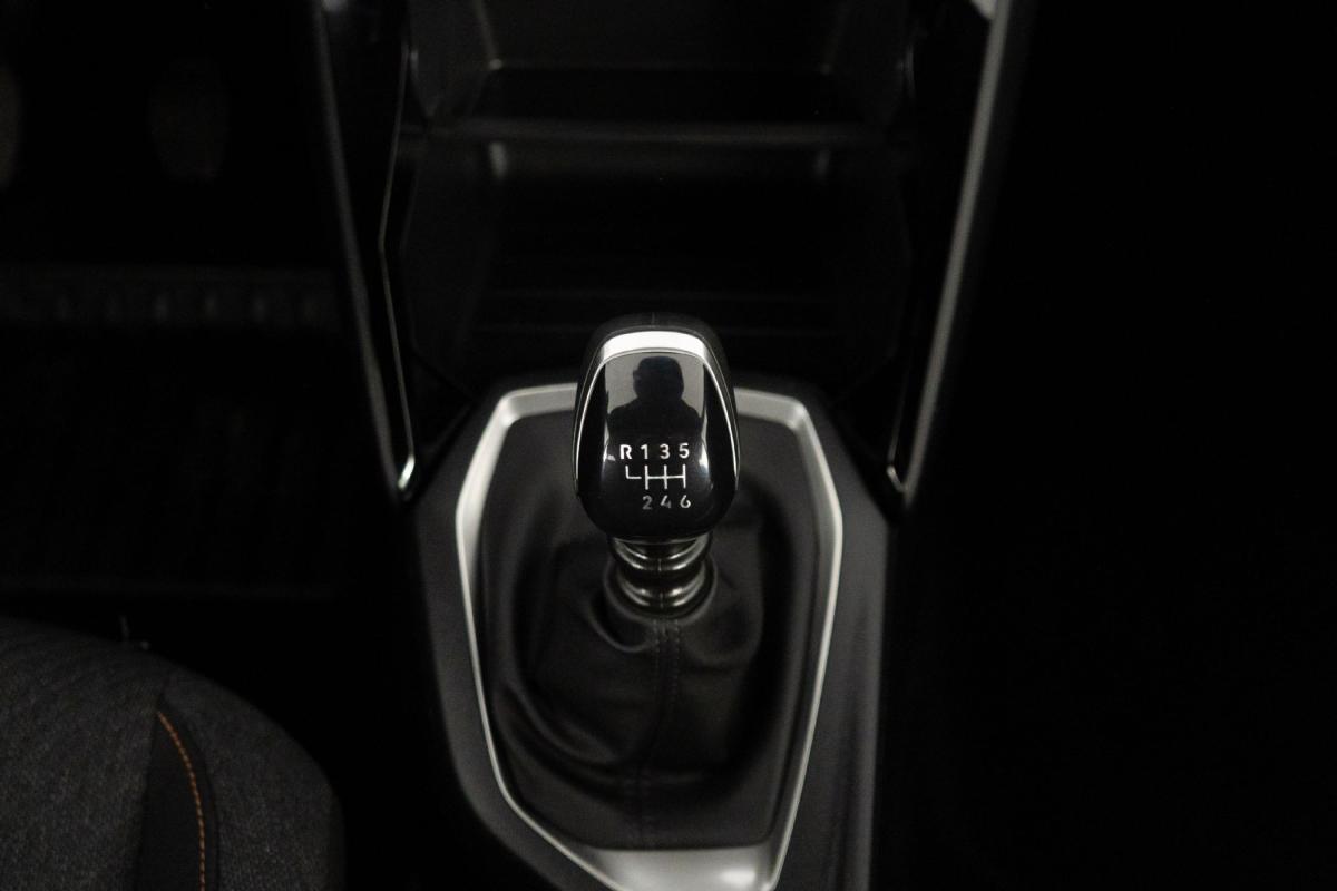 peugeot-2008-2025-gasolina-1199cc
