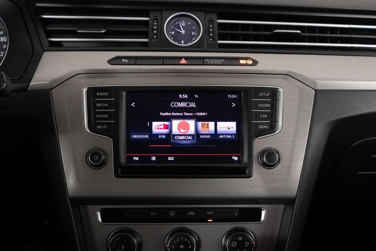 volkswagen-passat-variant-2015-diesel-1598cc