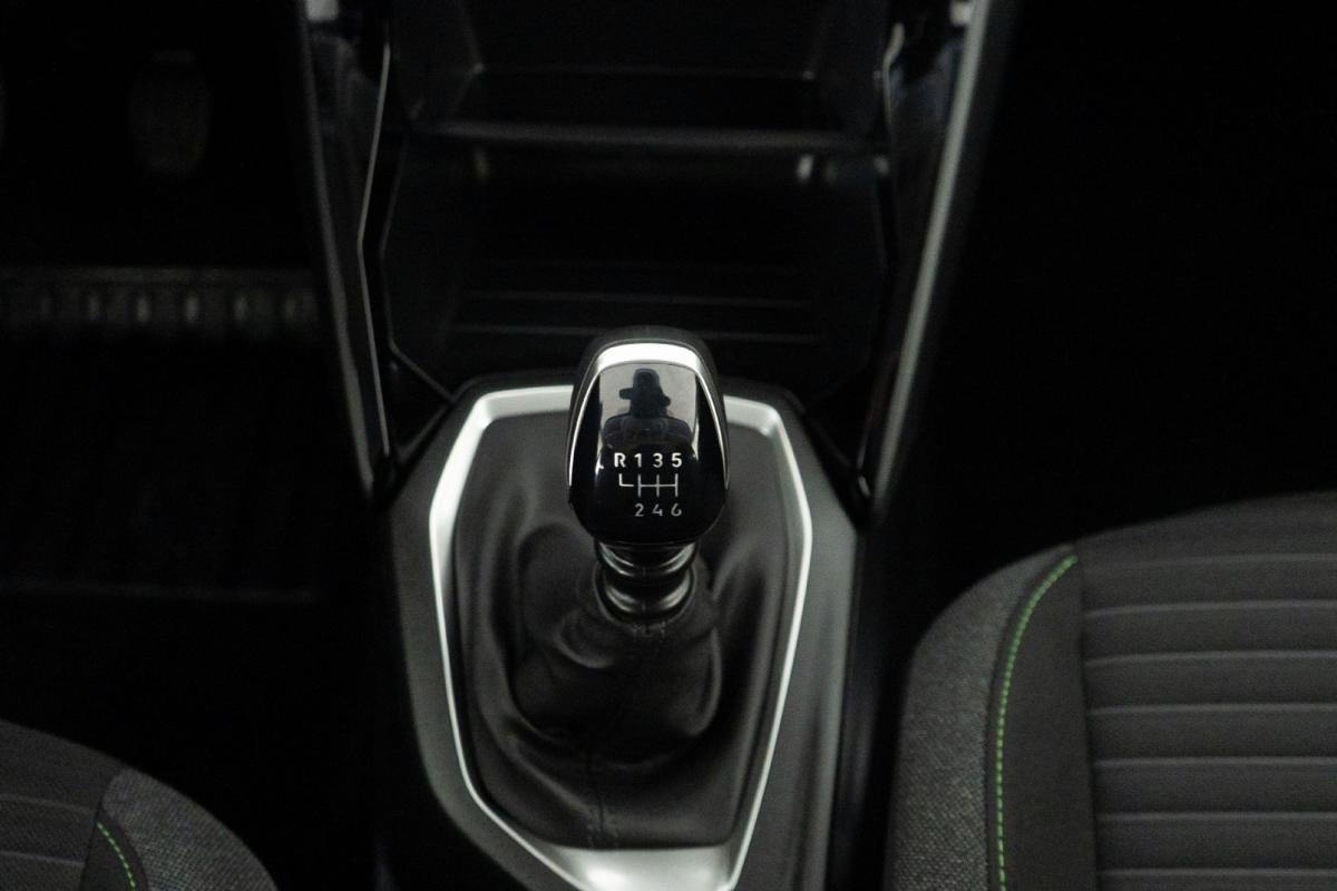 peugeot-208-2024-gasolina-1199cc