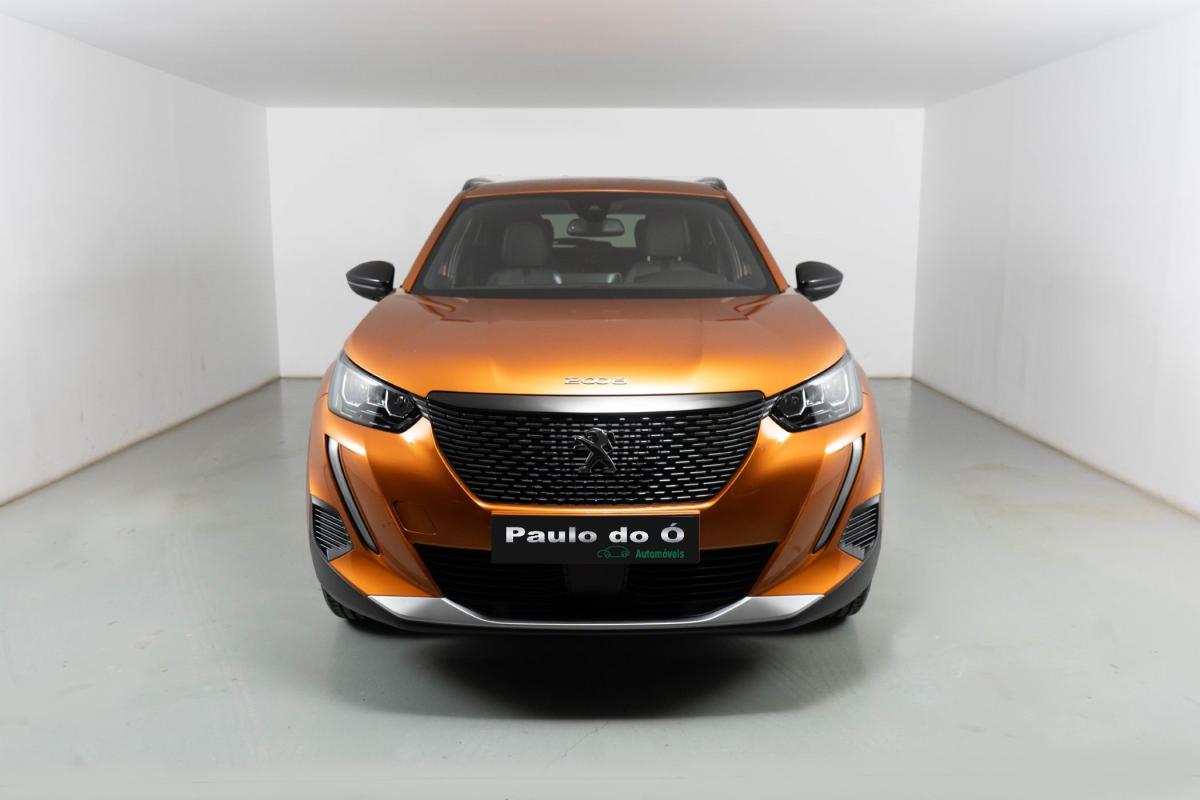 peugeot-2008-2023-gasolina-1199cc