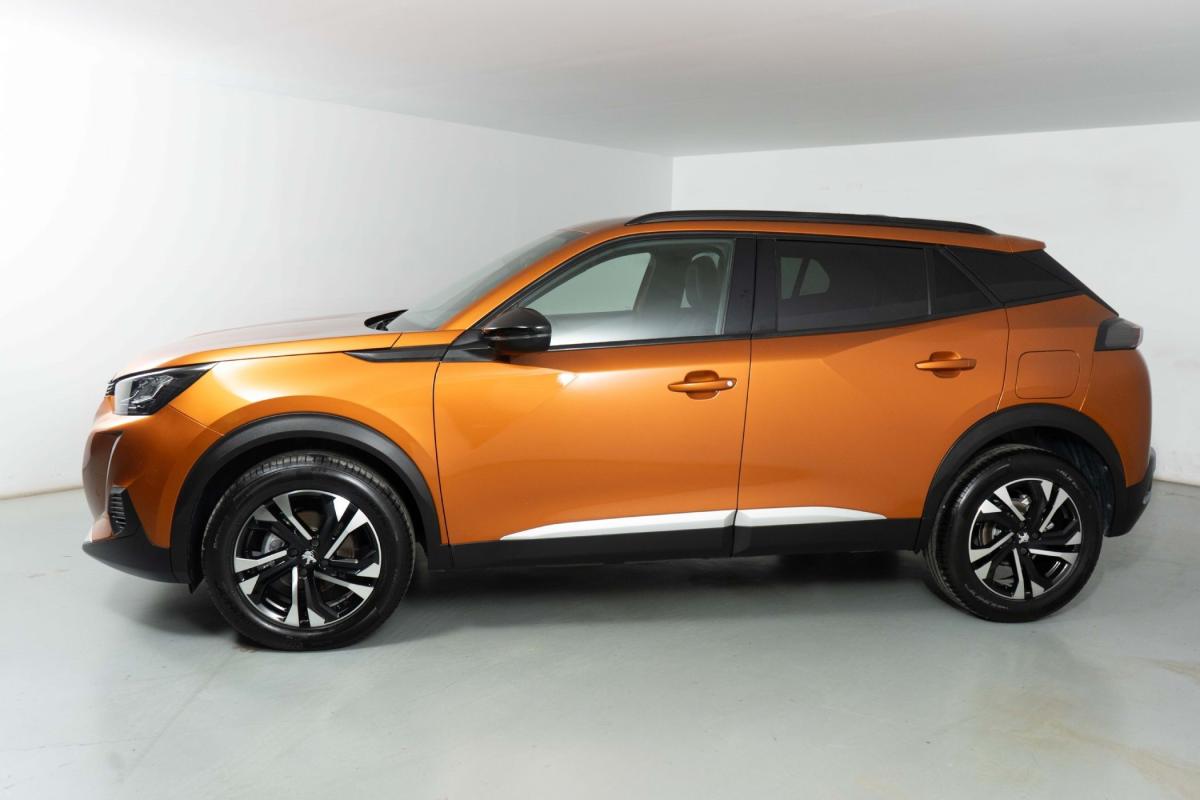 peugeot-2008-2023-gasolina-1199cc
