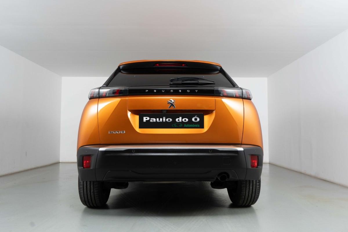 peugeot-2008-2023-gasolina-1199cc