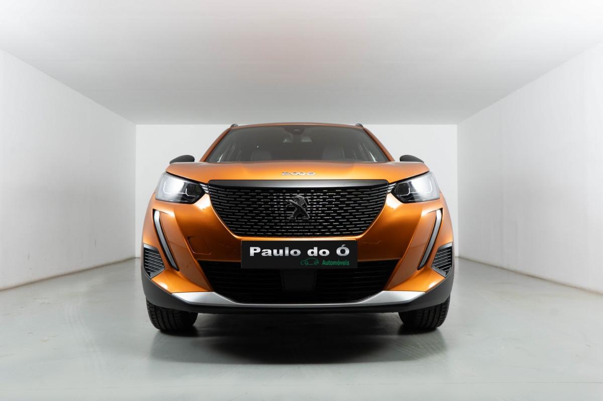 peugeot-2008-2023-gasolina-1199cc