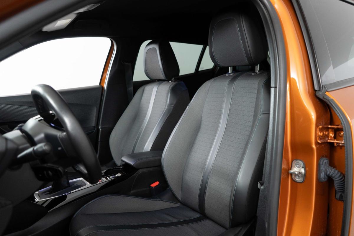 peugeot-2008-2023-gasolina-1199cc