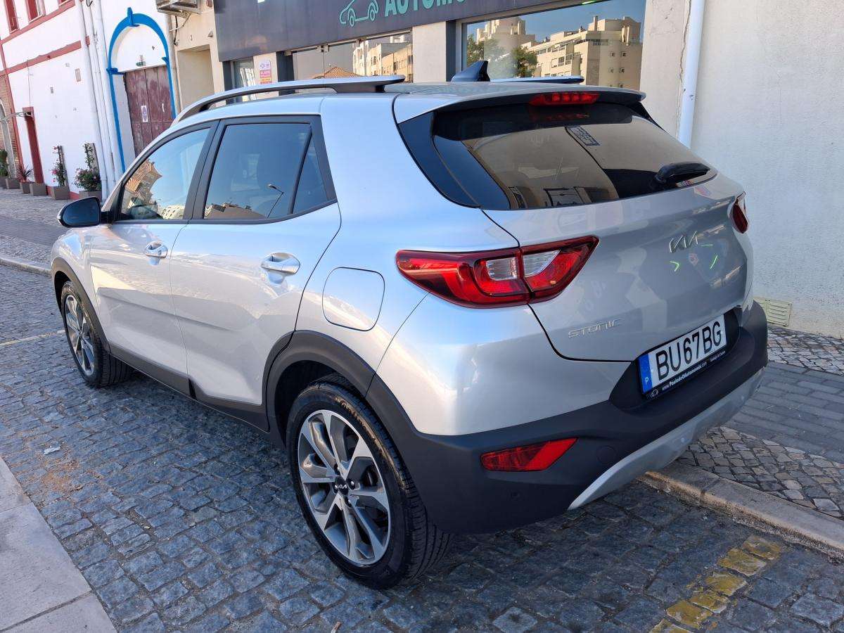 kia-stonic-2025-gasolina-998cc