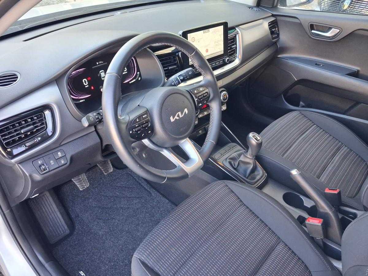 kia-stonic-2025-gasolina-998cc