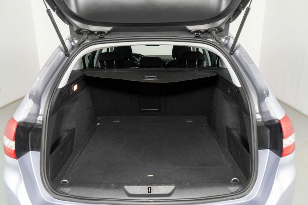 peugeot-308-sw-2020-diesel-1499cc