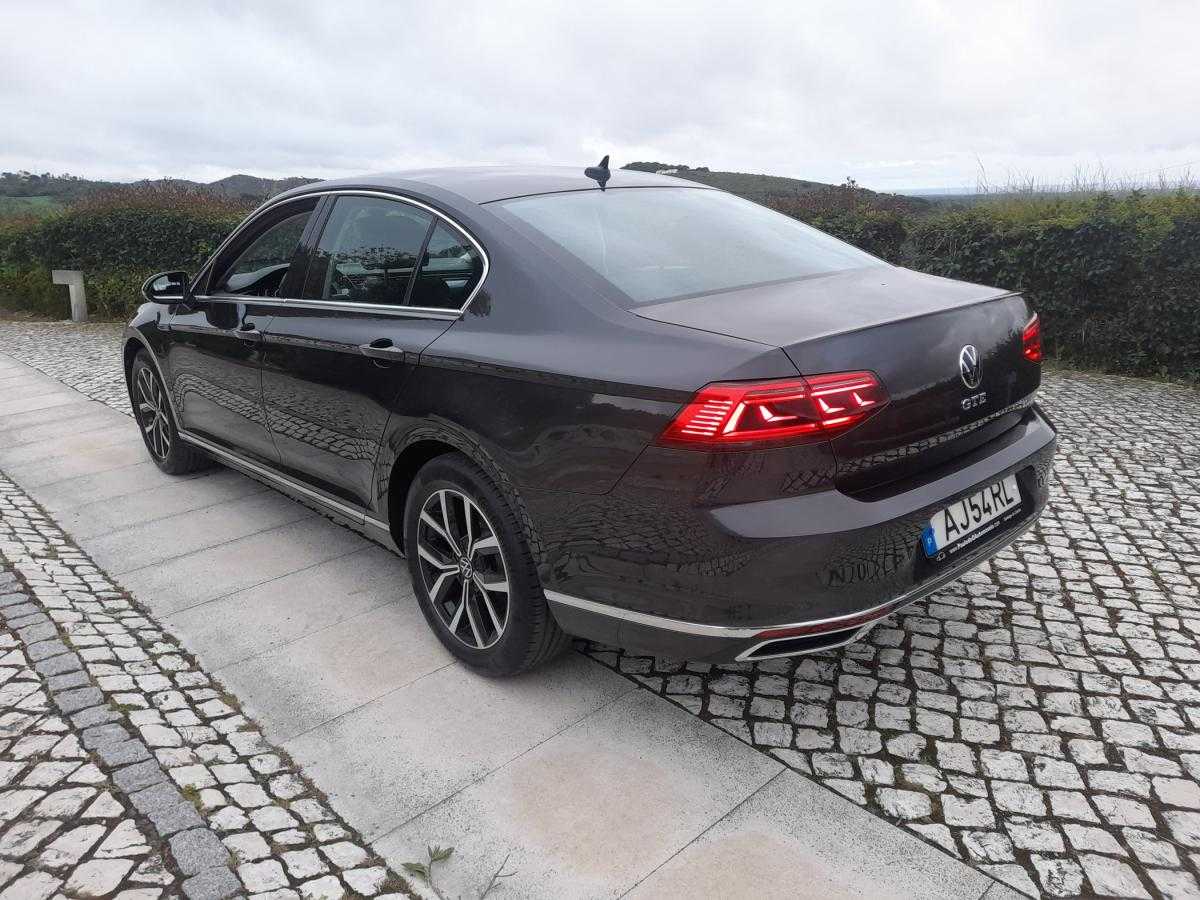 volkswagen-passat-2021-hibrido-a-gasolina-1400cc