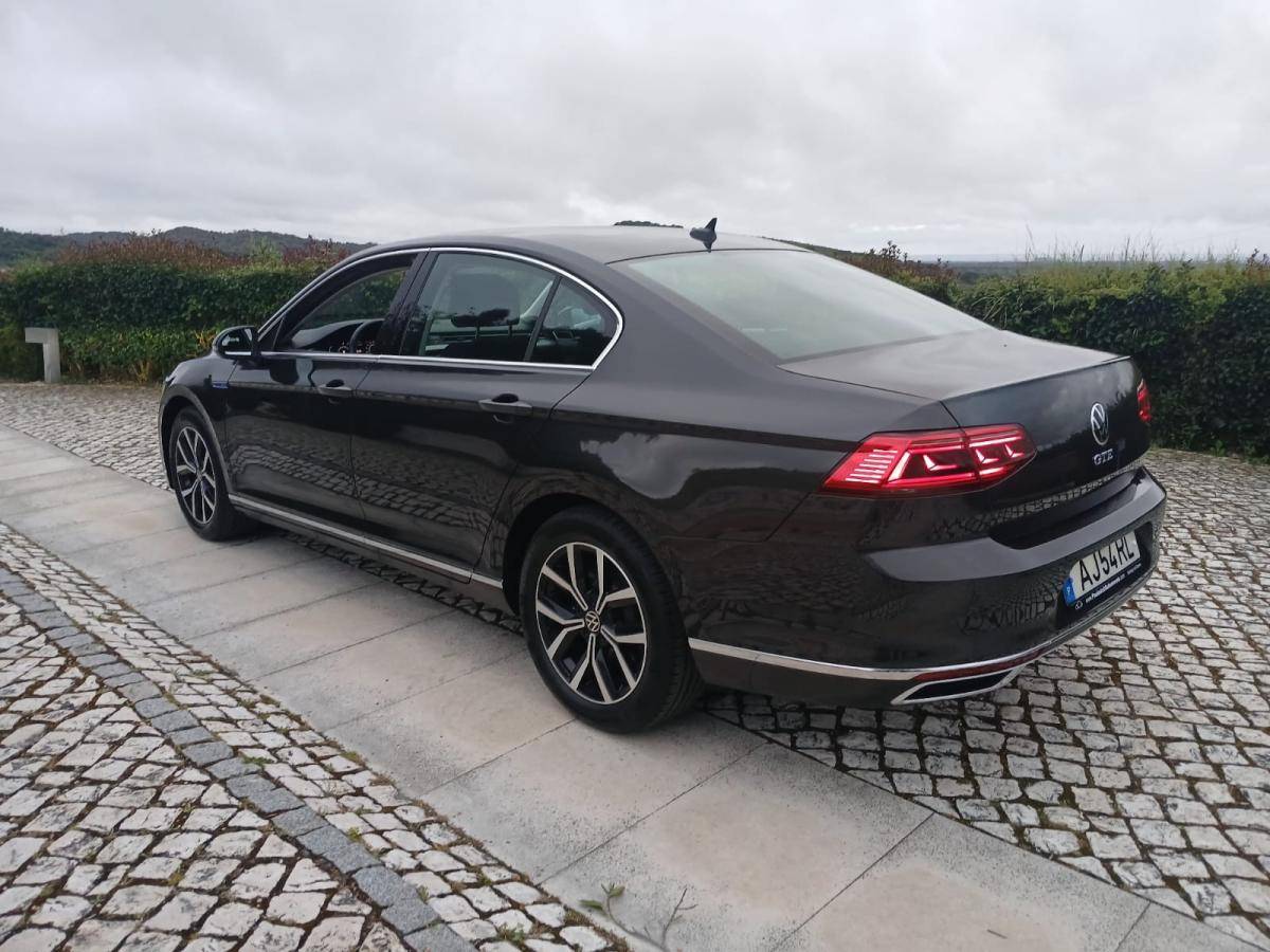 volkswagen-passat-2021-hibrido-a-gasolina-1400cc