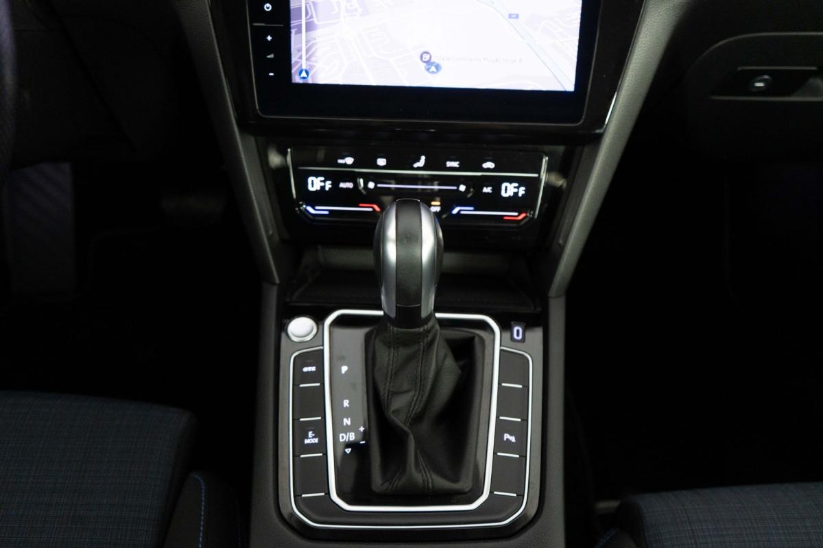 volkswagen-passat-2021-hibrido-a-gasolina-1400cc