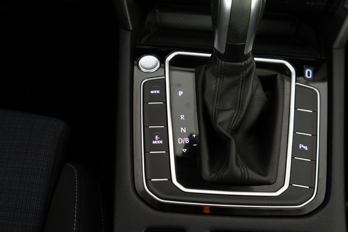 volkswagen-passat-2021-hibrido-a-gasolina-1400cc
