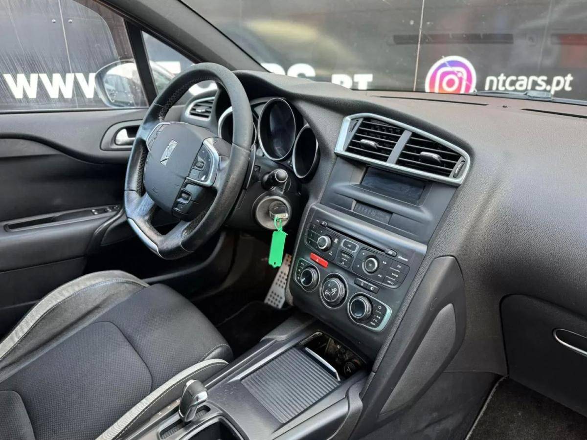 citroen-ds4-2012-diesel-1560cc