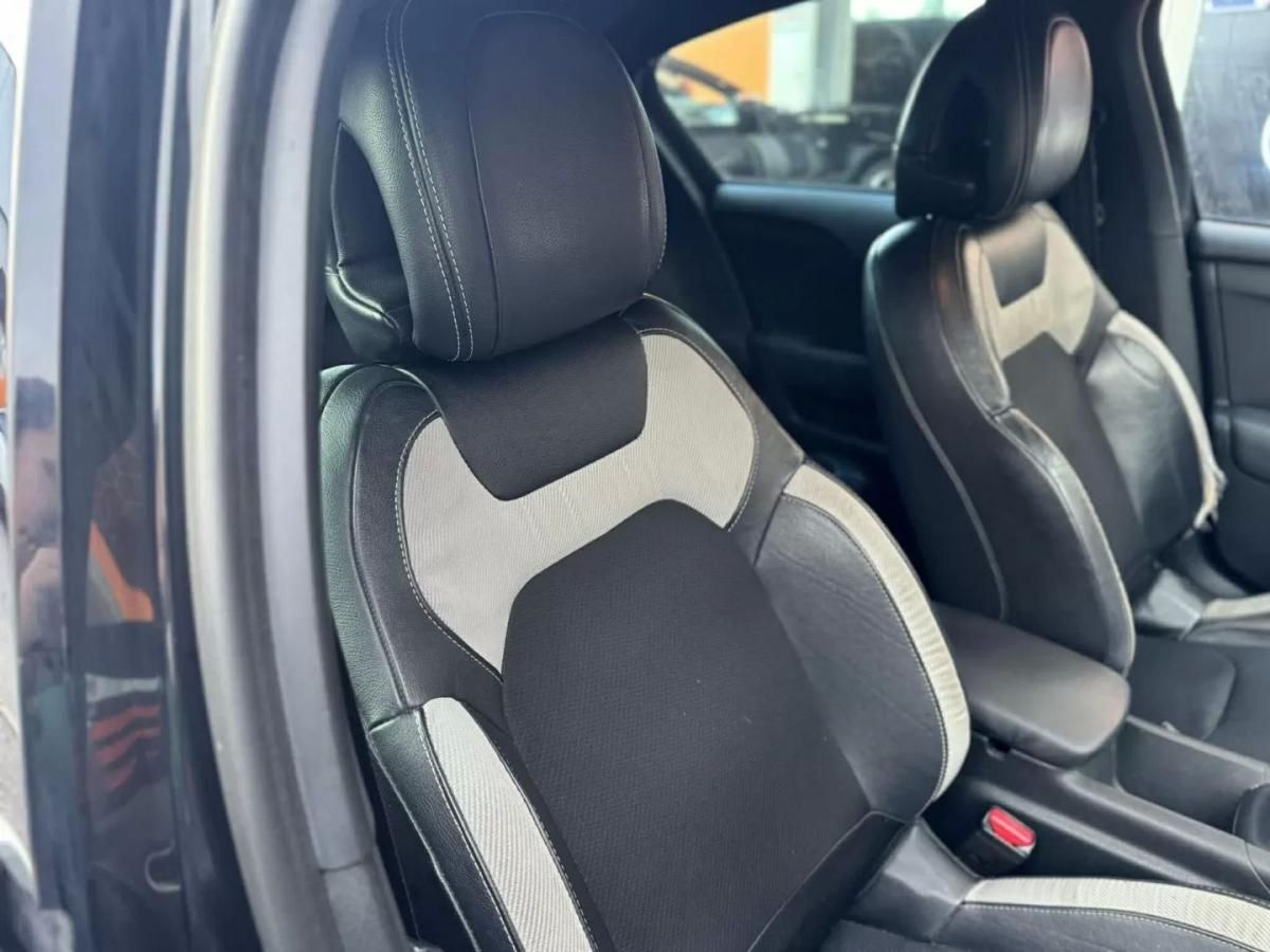 citroen-ds4-2012-diesel-1560cc