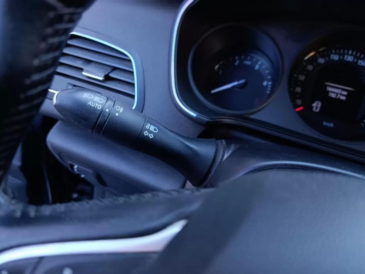 renault-megane-sport-tourer-2020-diesel-1461cc