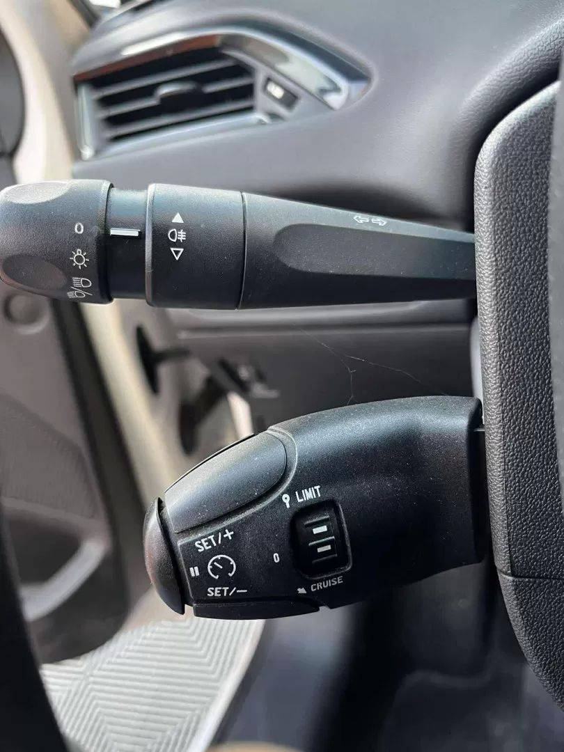 peugeot-208-2015-diesel-1398cc