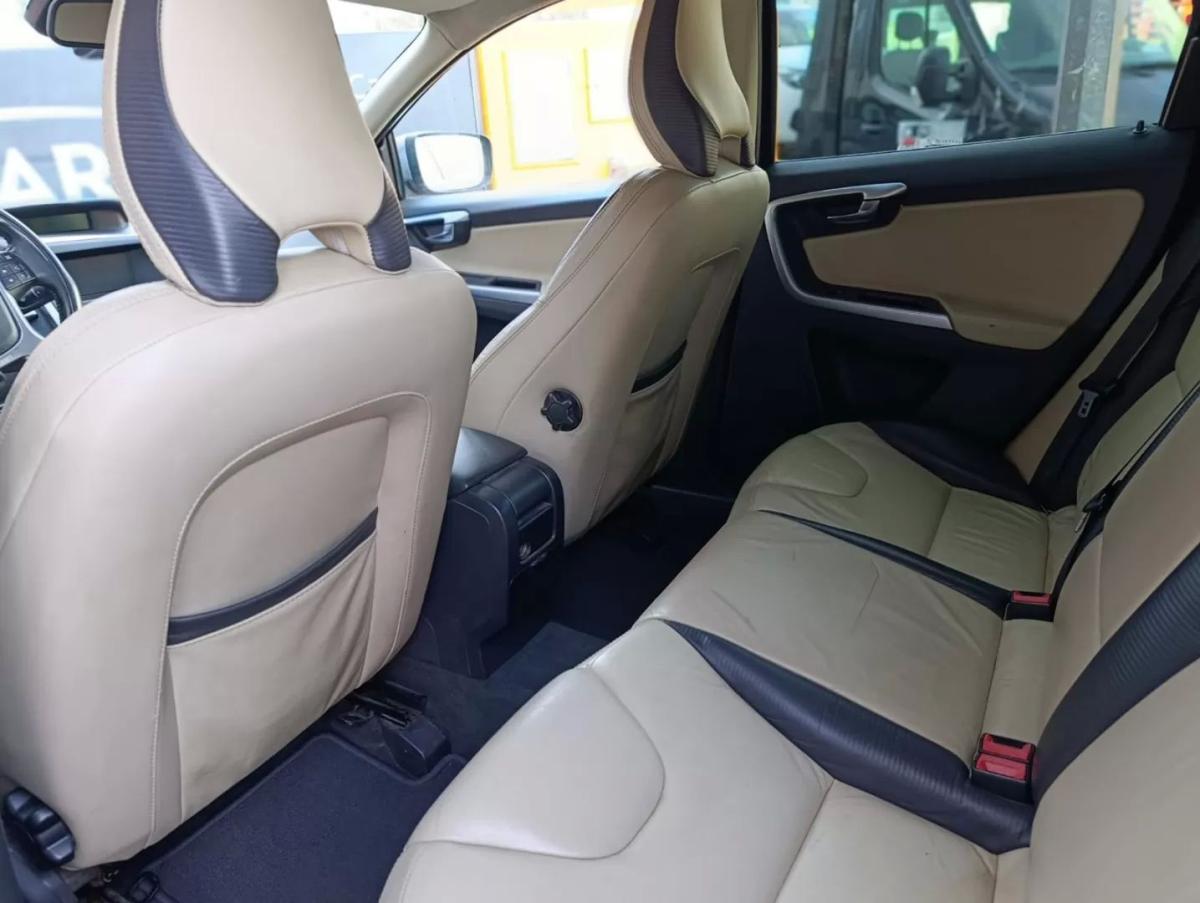 volvo-xc60-2010-diesel-2400cc