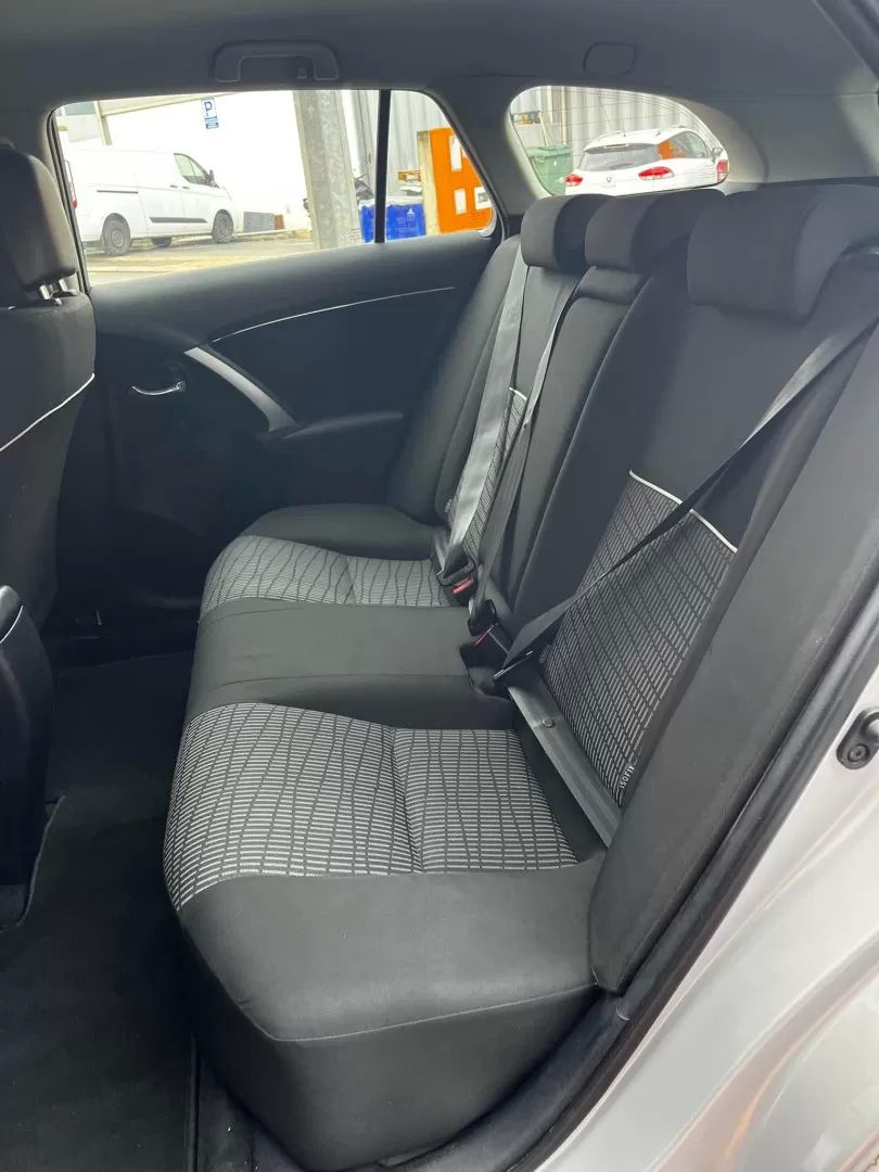 toyota-avensis-sw-2014-diesel-1998cc