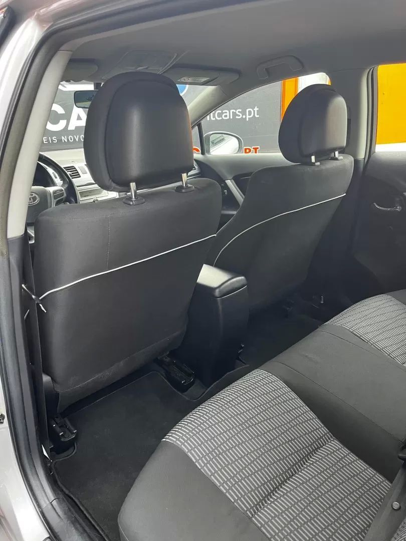 toyota-avensis-sw-2014-diesel-1998cc