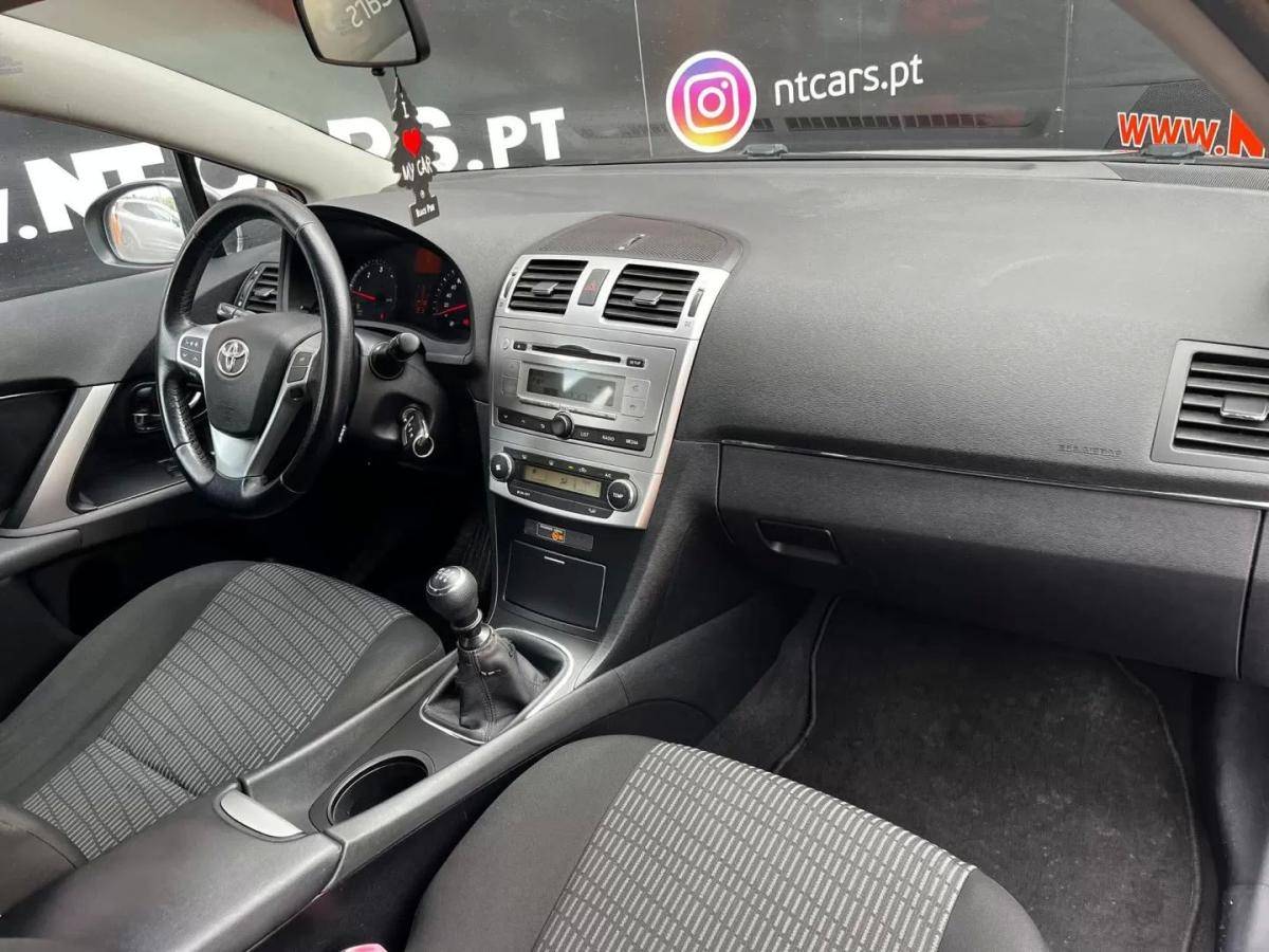toyota-avensis-sw-2014-diesel-1998cc