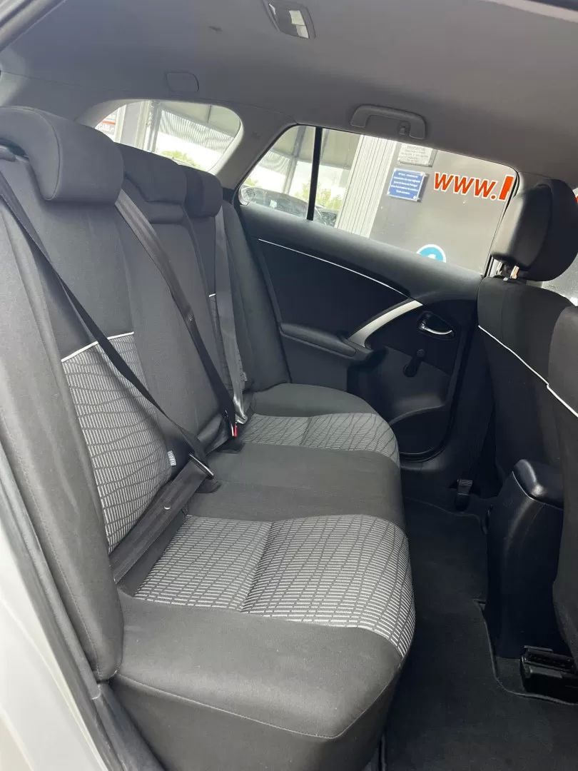toyota-avensis-sw-2014-diesel-1998cc