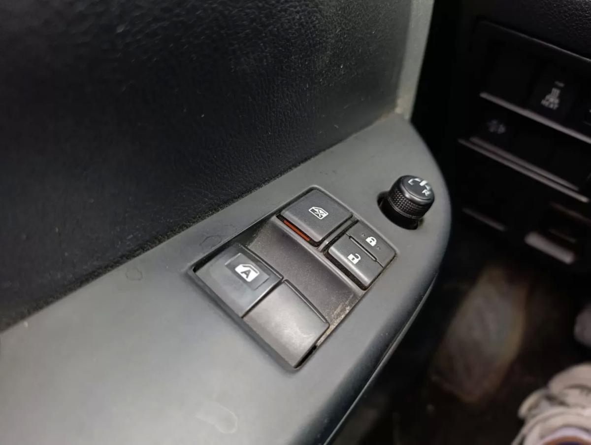 toyota-hilux-2021-diesel-2393cc