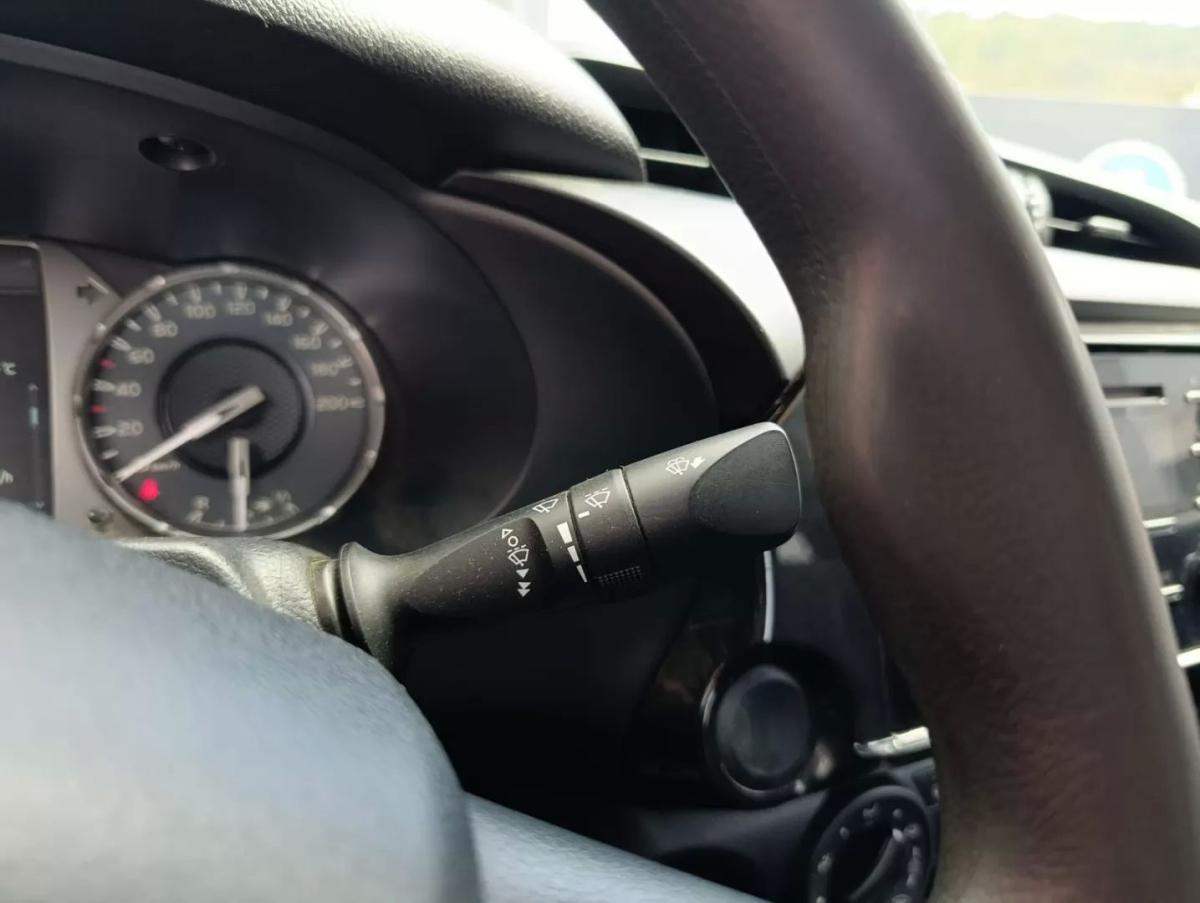 toyota-hilux-2021-diesel-2393cc