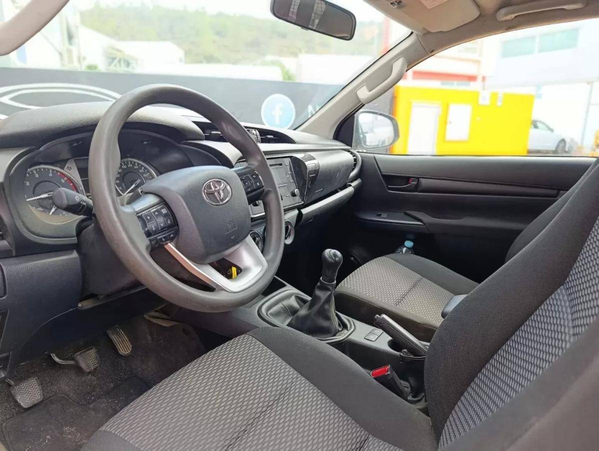 toyota-hilux-2021-diesel-2393cc