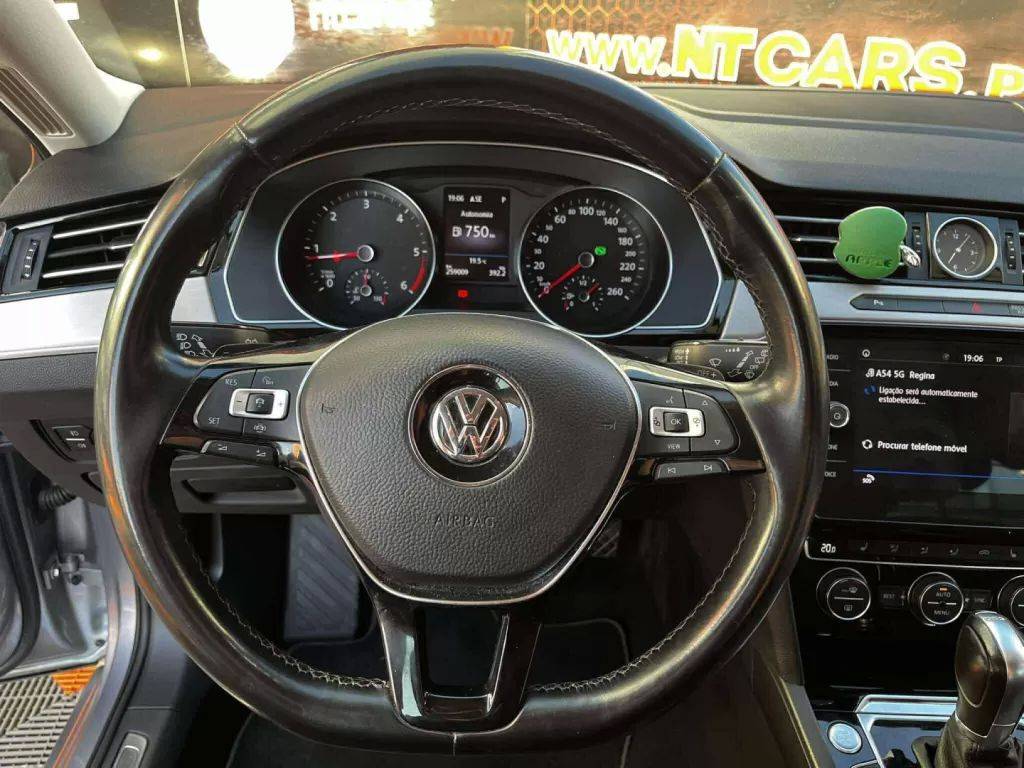 volkswagen-passat-variant-2019-diesel-1968cc