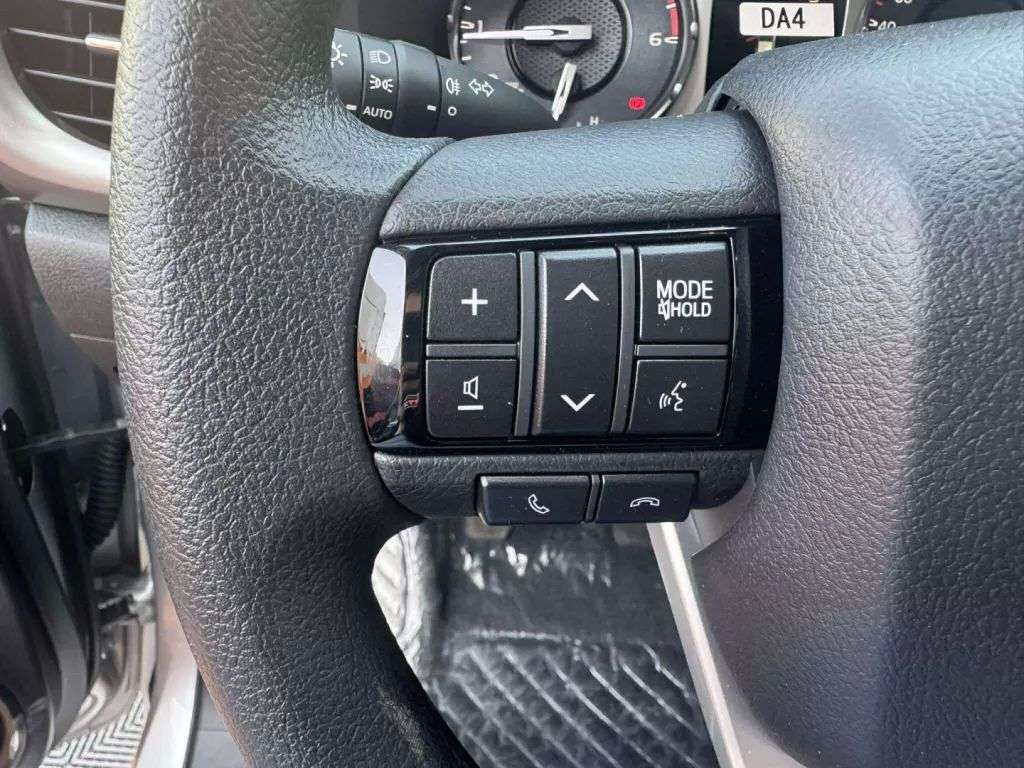 toyota-hilux-2025-diesel-2755cc