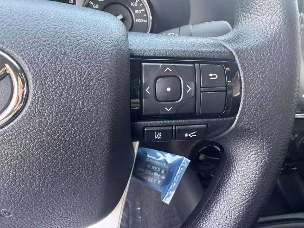 toyota-hilux-2025-diesel-2755cc