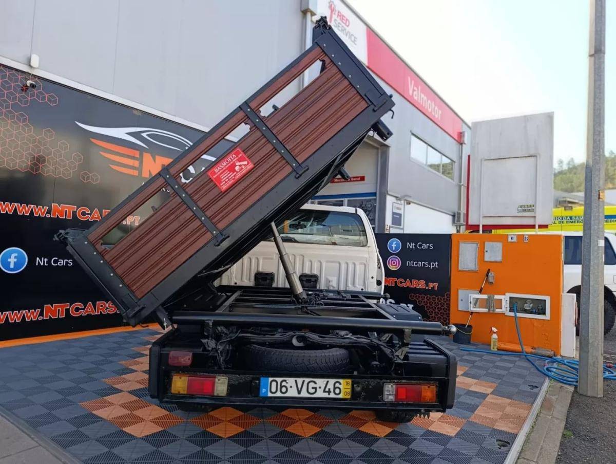 toyota-hilux-2018-diesel-2393cc
