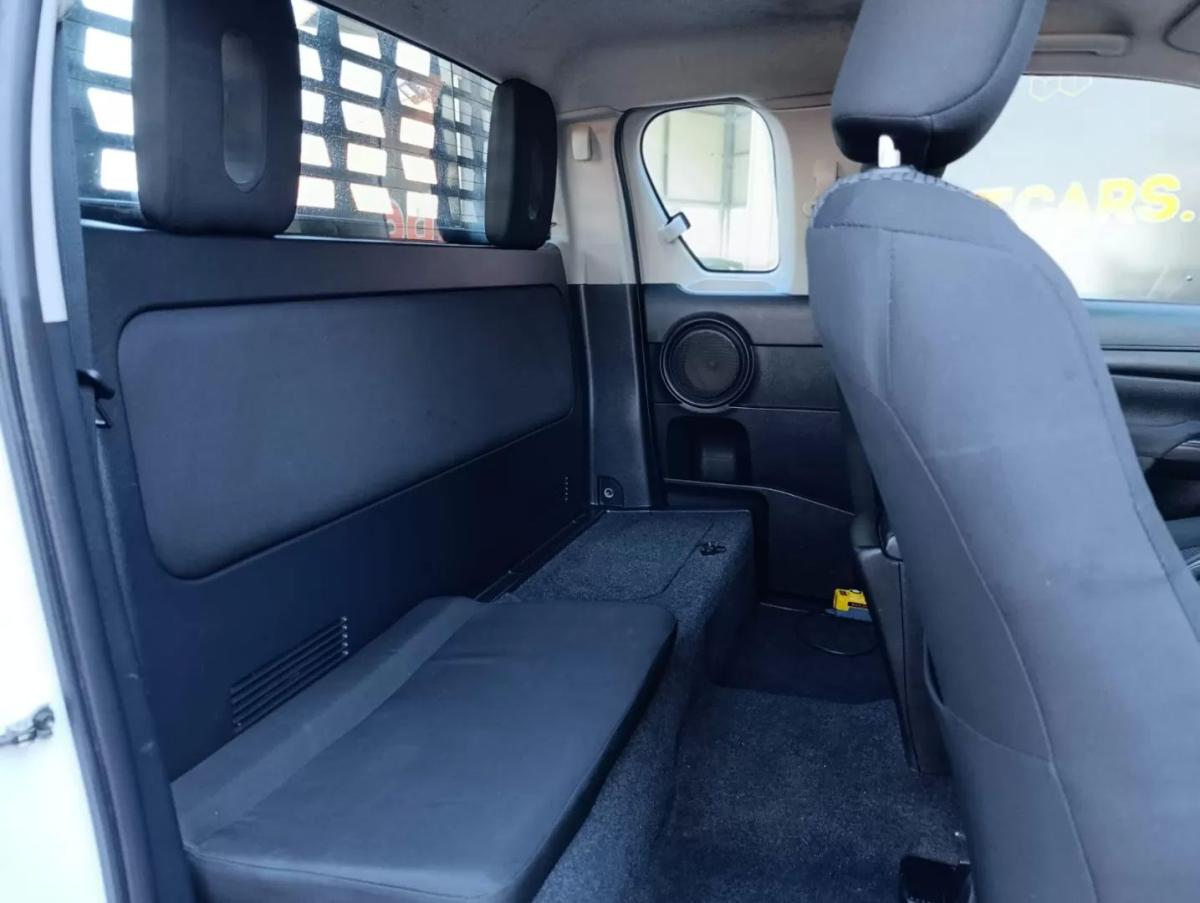 toyota-hilux-2018-diesel-2393cc