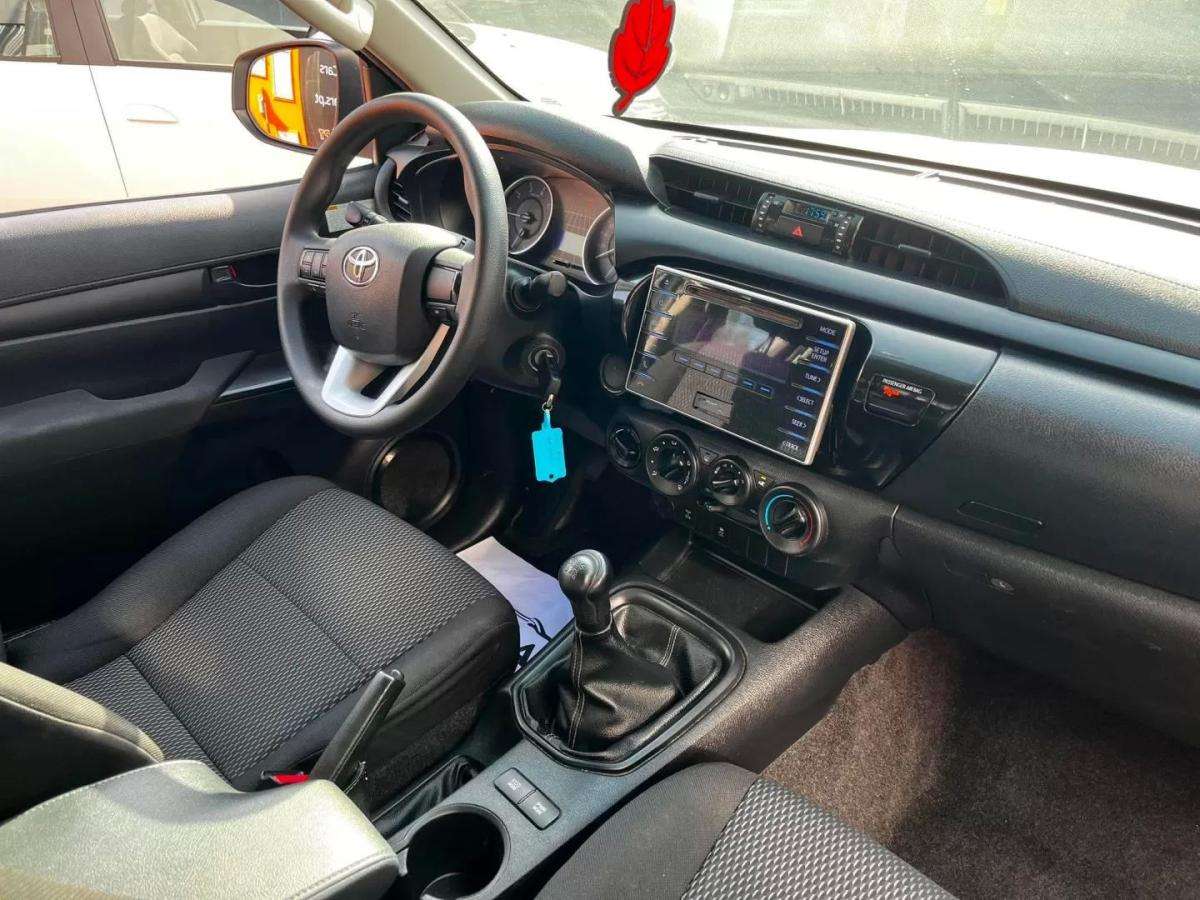 toyota-hilux-2018-diesel-2393cc