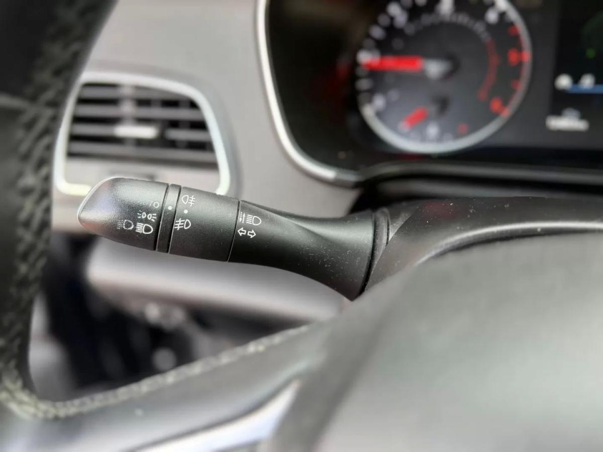 renault-megane-sport-tourer-2021-diesel-1461cc