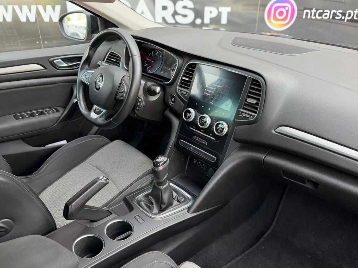 renault-megane-sport-tourer-2021-diesel-1461cc