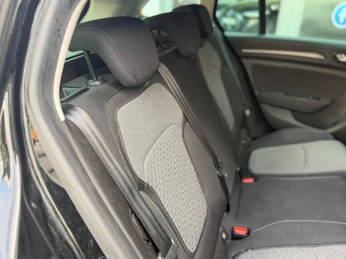 renault-megane-sport-tourer-2021-diesel-1461cc