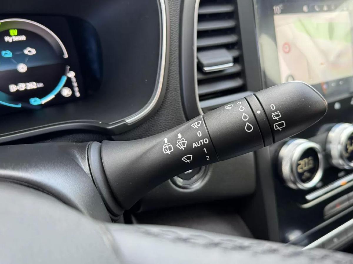 renault-megane-sport-tourer-2023-hibrido-1598cc