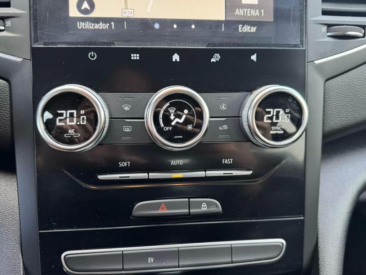 renault-megane-sport-tourer-2023-hibrido-1598cc