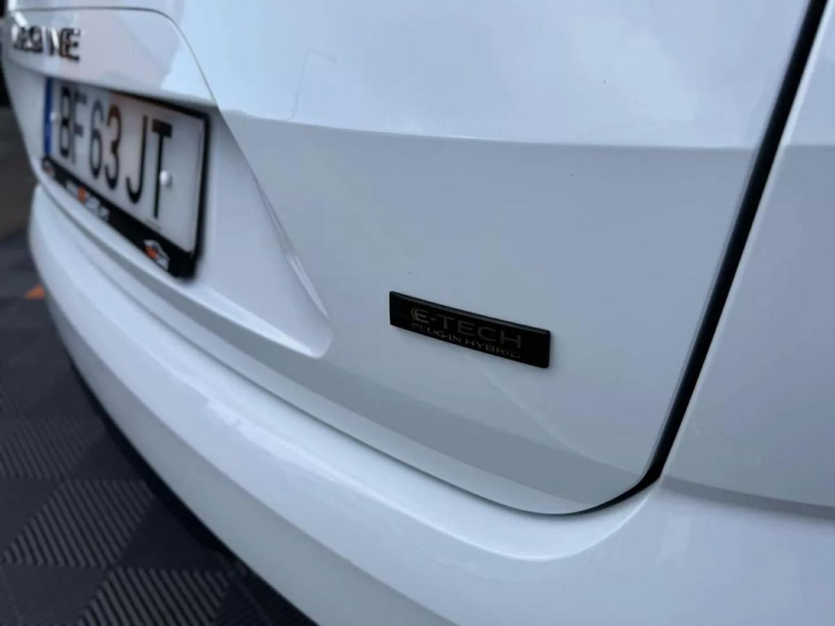 renault-megane-sport-tourer-2023-hibrido-1598cc